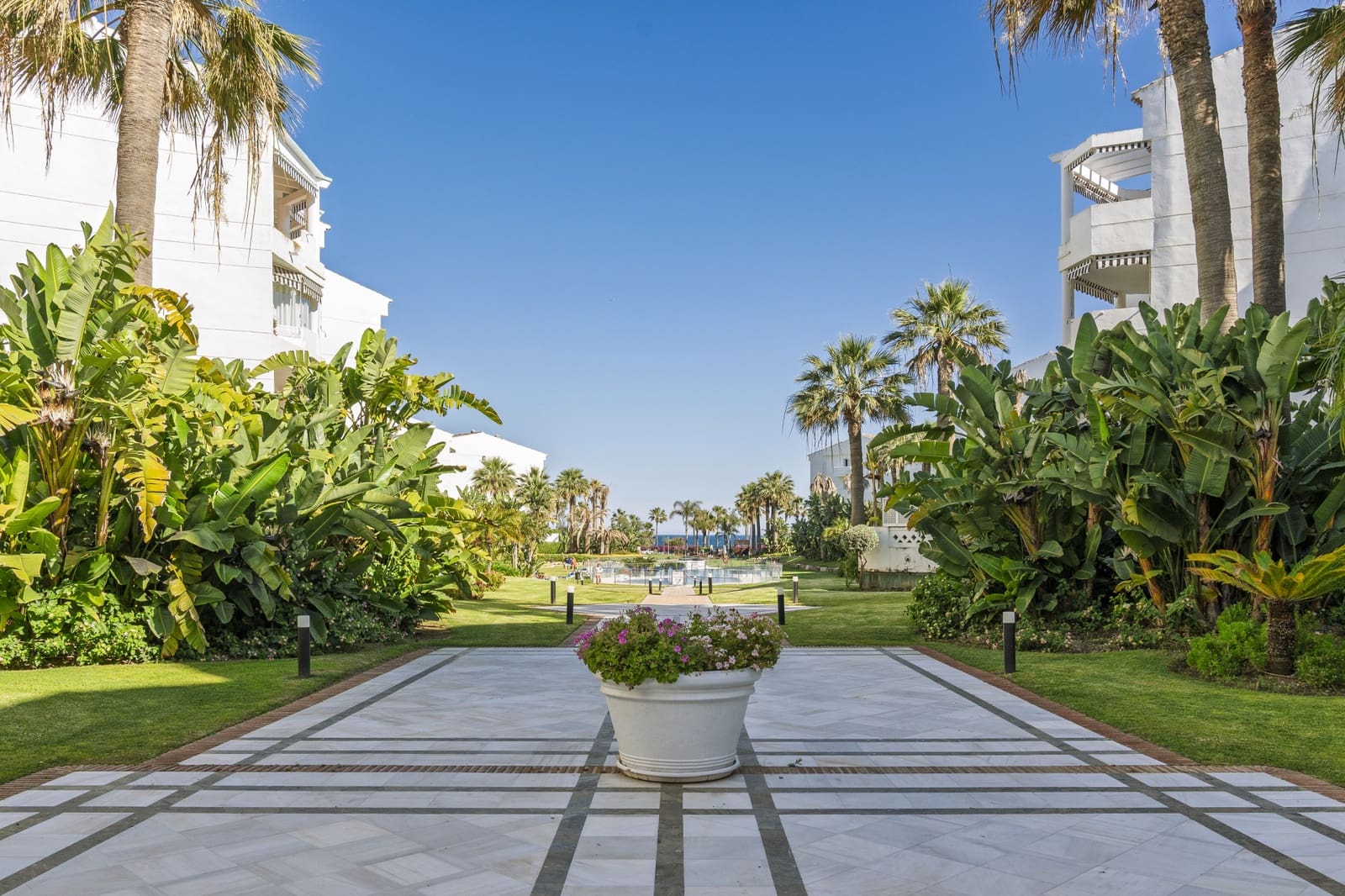 4 makuuhuone Huoneisto vuokrattavana paikassa Marbella mukana uima-altaan 
autotalli - 7 500 € (Ref: 8981472)