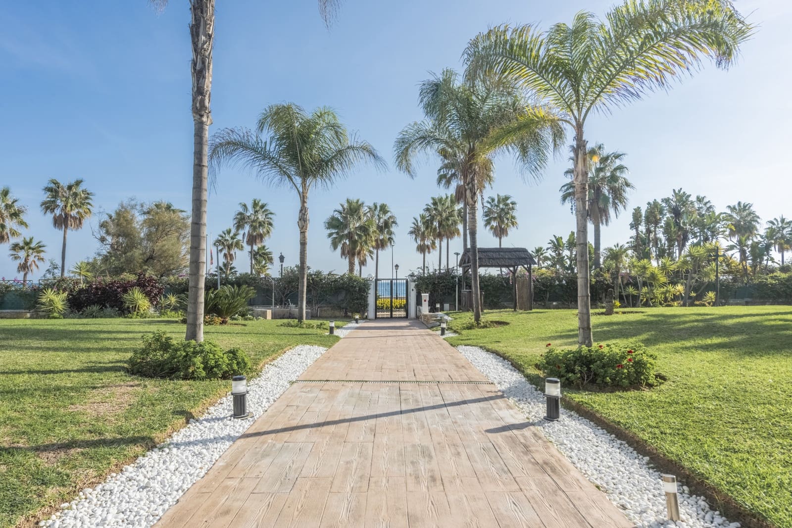 4 makuuhuone Huoneisto vuokrattavana paikassa Marbella mukana uima-altaan 
autotalli - 7 500 € (Ref: 8981472)