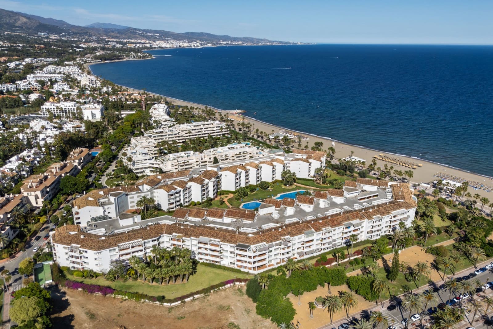 4 makuuhuone Huoneisto vuokrattavana paikassa Marbella mukana uima-altaan 
autotalli - 7 500 € (Ref: 8981472)