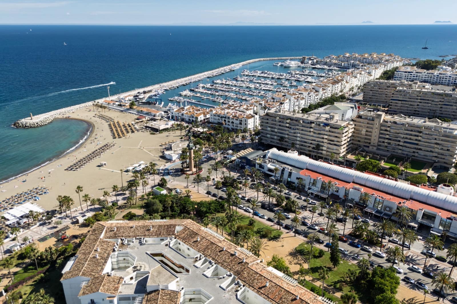 4 makuuhuone Huoneisto vuokrattavana paikassa Marbella mukana uima-altaan 
autotalli - 7 500 € (Ref: 8981472)