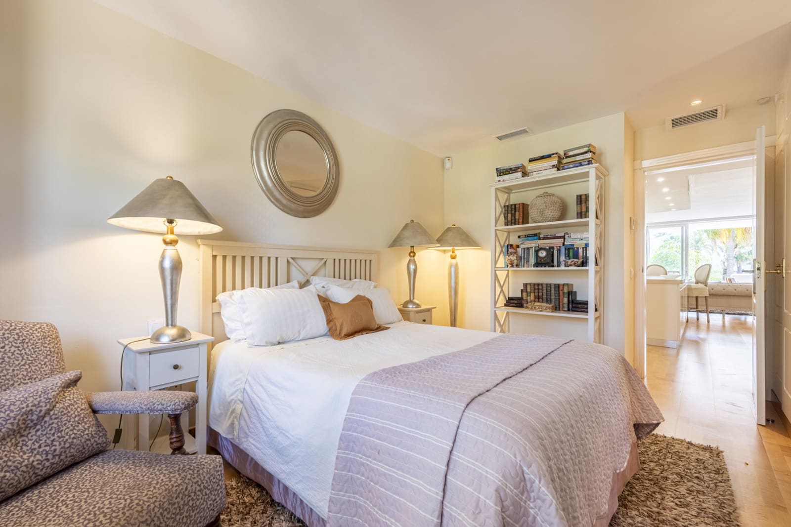 3 Zimmer Ferienapartment in Marbella mit Pool Garage - 8.400 € (Ref: 8981807)