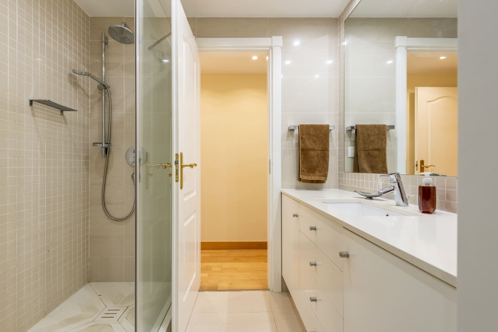 3 Zimmer Ferienapartment in Marbella mit Pool Garage - 8.400 € (Ref: 8981807)