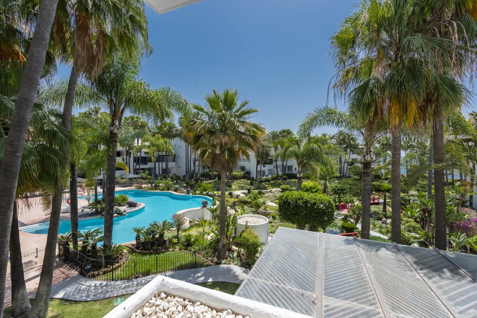 3 Zimmer Ferienapartment in Marbella mit Pool Garage - 8.400 € (Ref: 8981807)