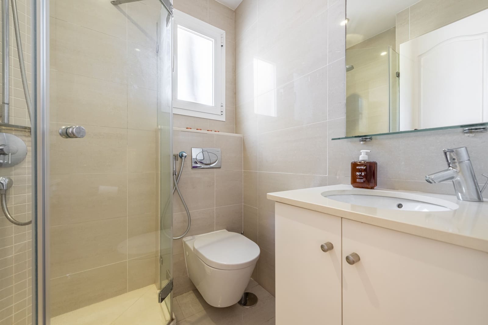 Appartement de 3 chambres de location de vacances à Marbella avec piscine garage - 9 100 € (Ref: 8981807)
