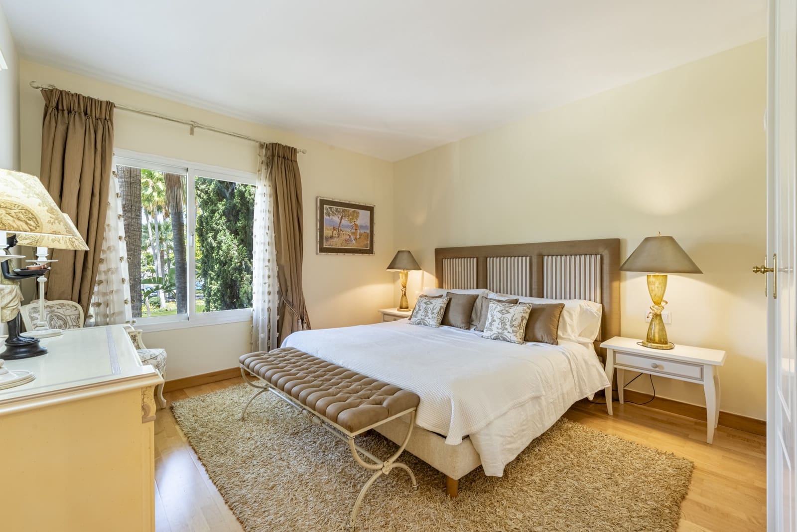 Appartement de 3 chambres de location de vacances à Marbella avec piscine garage - 9 100 € (Ref: 8981807)