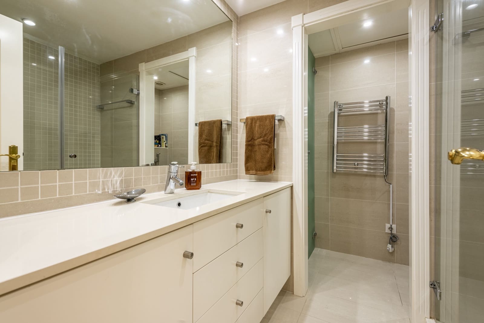 Appartement de 3 chambres de location de vacances à Marbella avec piscine garage - 9 100 € (Ref: 8981807)