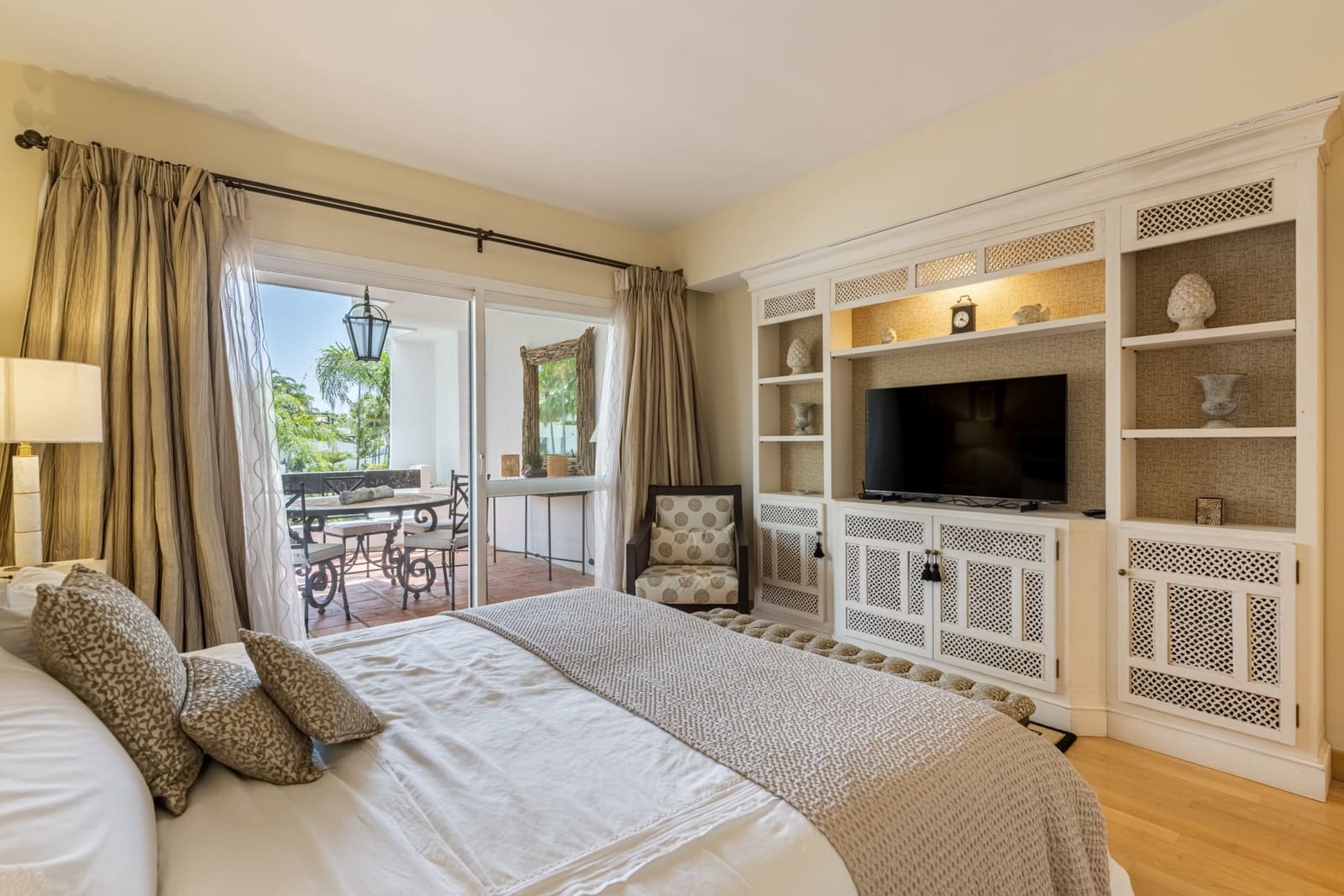 Appartement de 3 chambres de location de vacances à Marbella avec piscine garage - 9 100 € (Ref: 8981807)