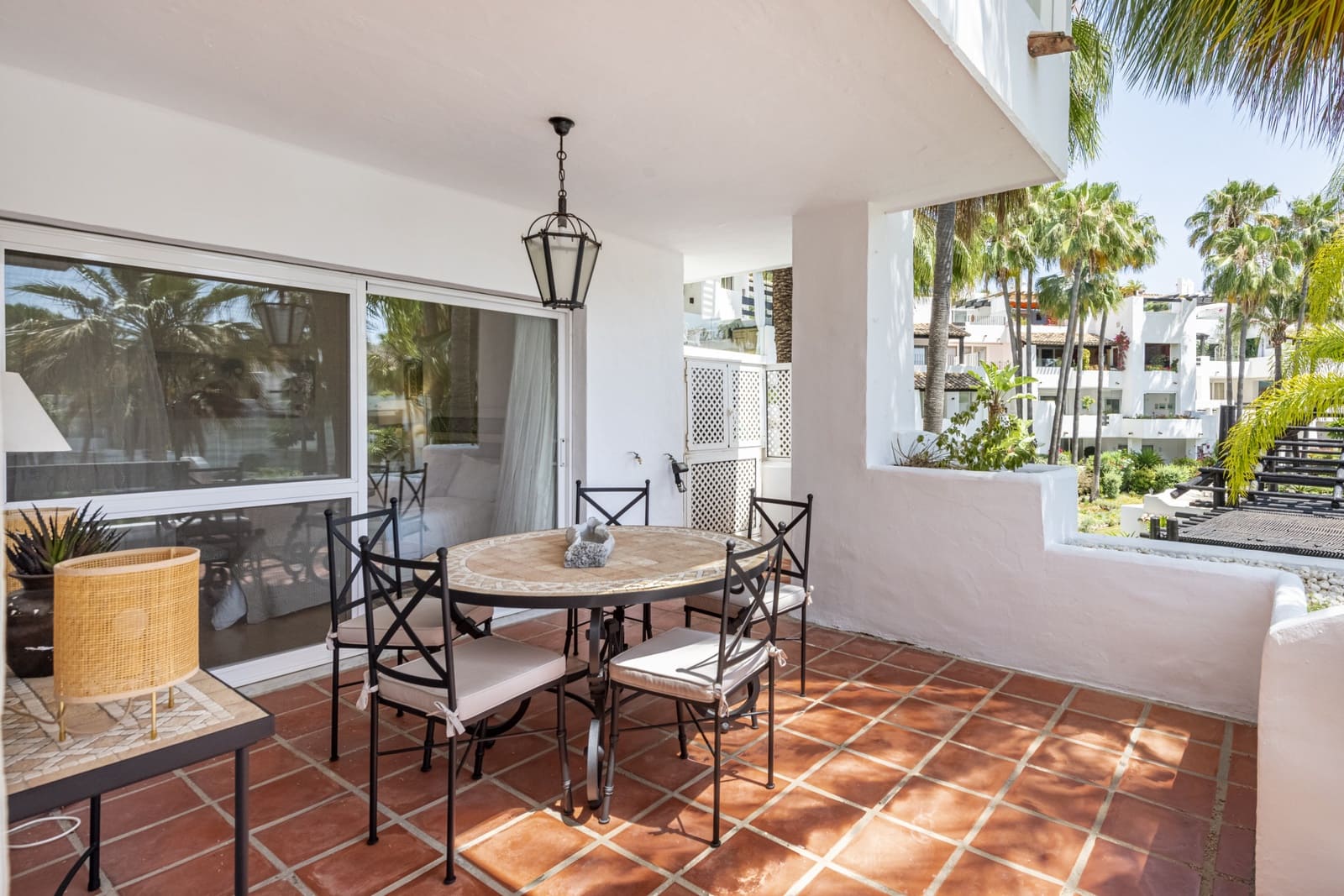 Appartement de 3 chambres de location de vacances à Marbella avec piscine garage - 9 100 € (Ref: 8981807)