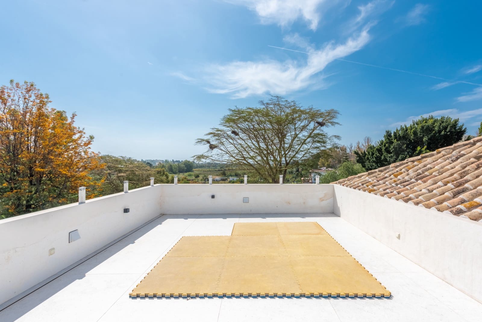 8 Zimmer Villa zu vermieten in Benahavis mit Pool - 28.000 € (Ref: 8981810)