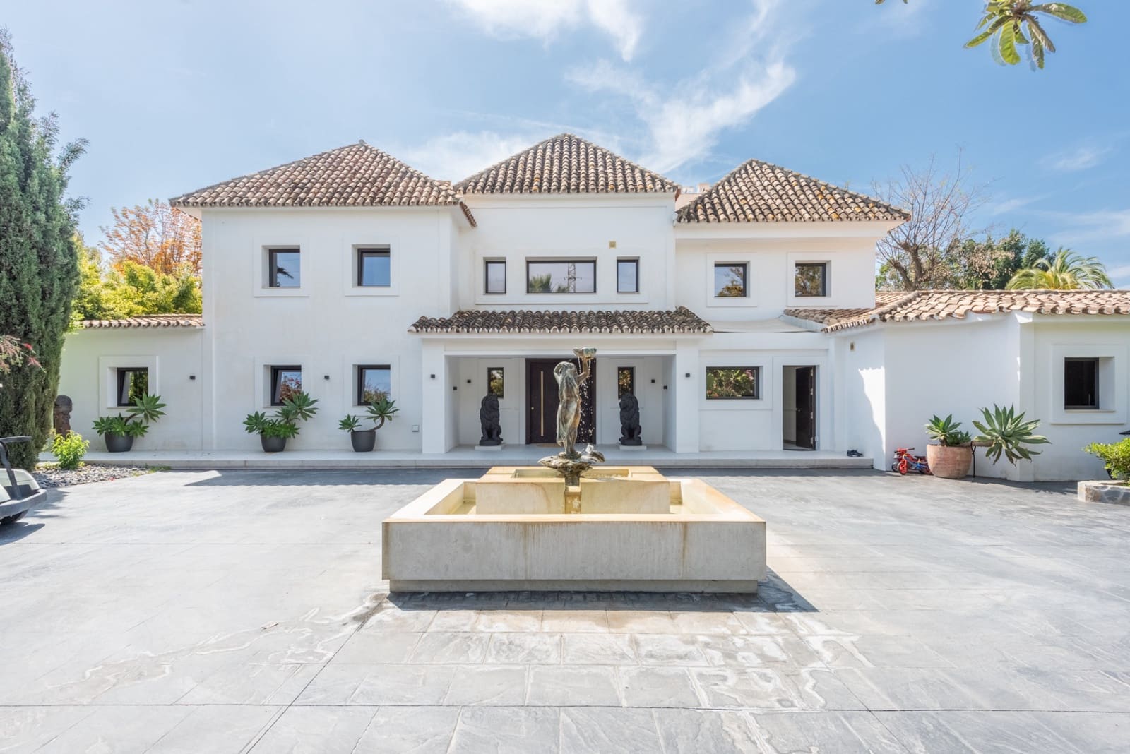 8 Zimmer Villa zu vermieten in Benahavis mit Pool - 28.000 € (Ref: 8981810)