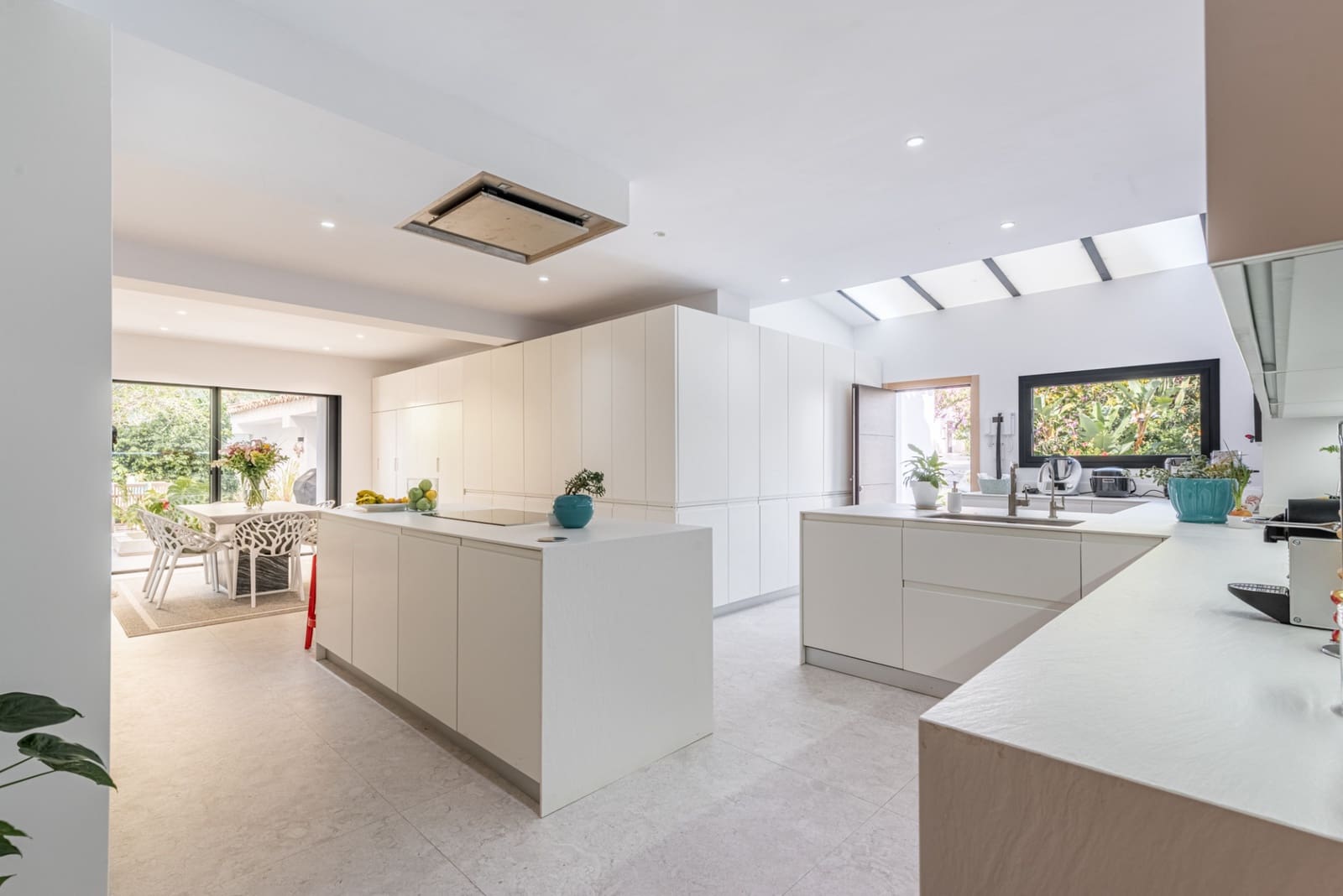 8 Zimmer Villa zu vermieten in Benahavis mit Pool - 28.000 € (Ref: 8981810)