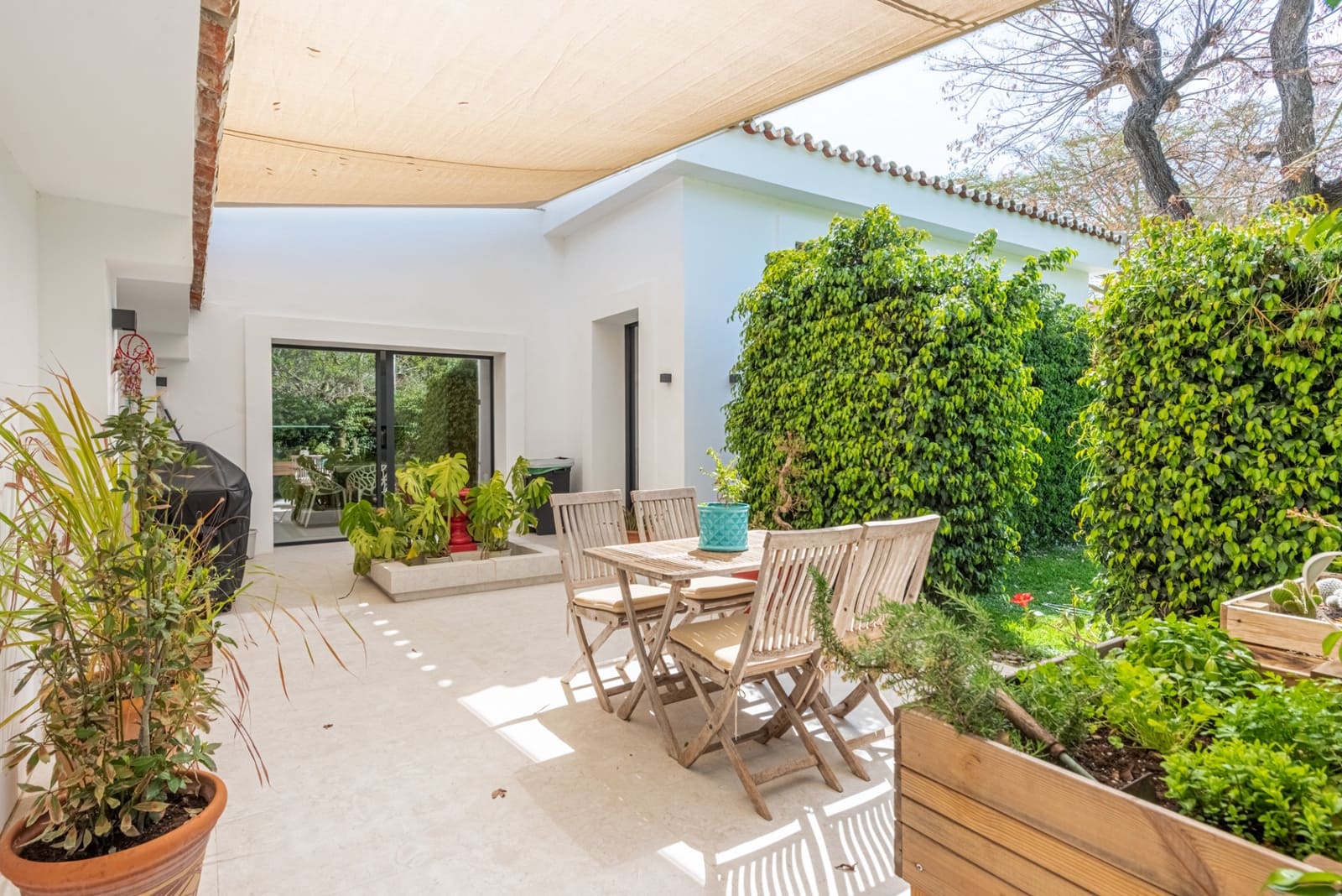 8 Zimmer Villa zu vermieten in Benahavis mit Pool - 28.000 € (Ref: 8981810)