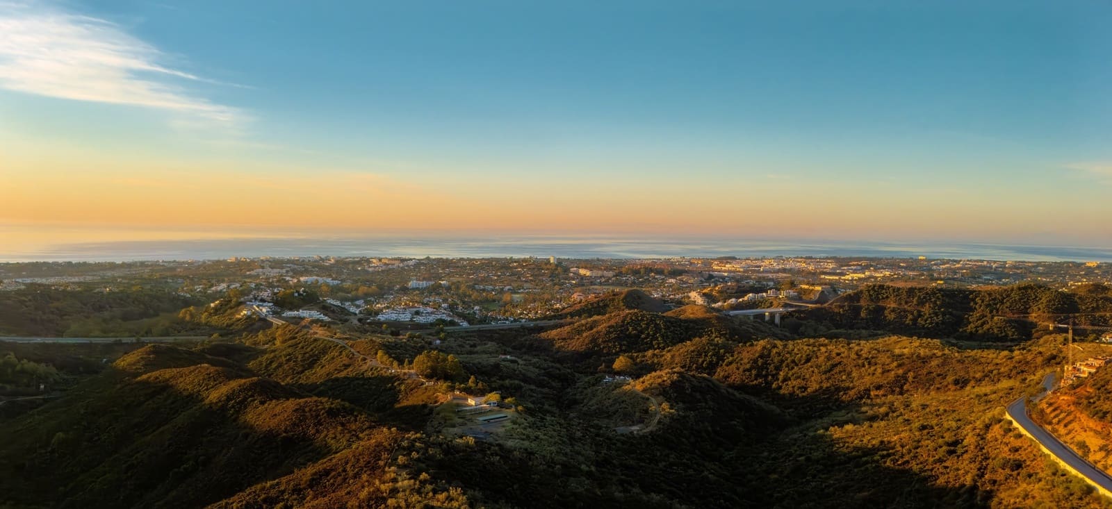 3 bedroom Apartment for sale in Benahavis with pool garage - € 2,100,000 (Ref: 8985564)