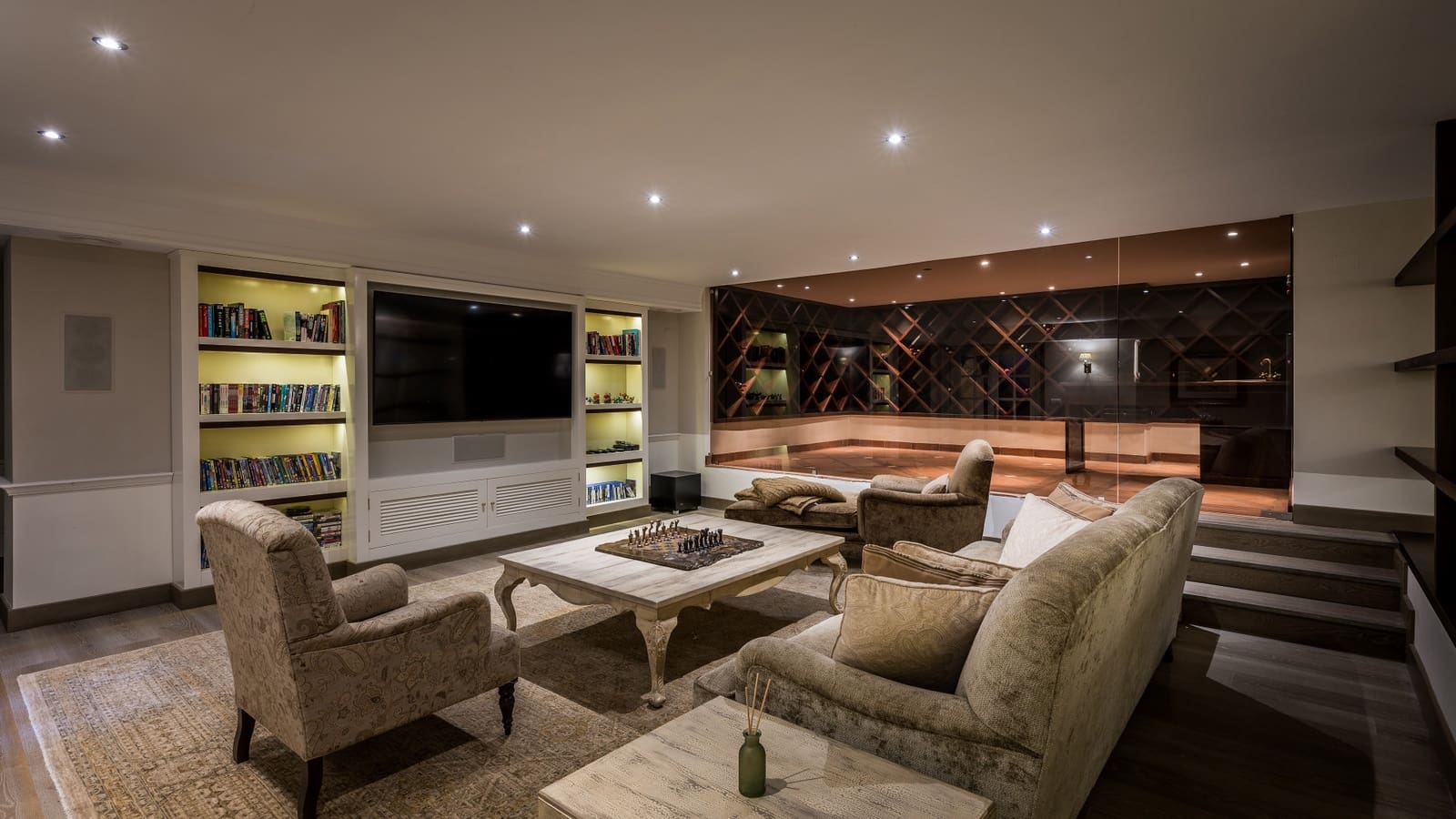 8 bedroom Villa for sale in El Madronal with pool garage - € 9,950,000 (Ref: 8999401)