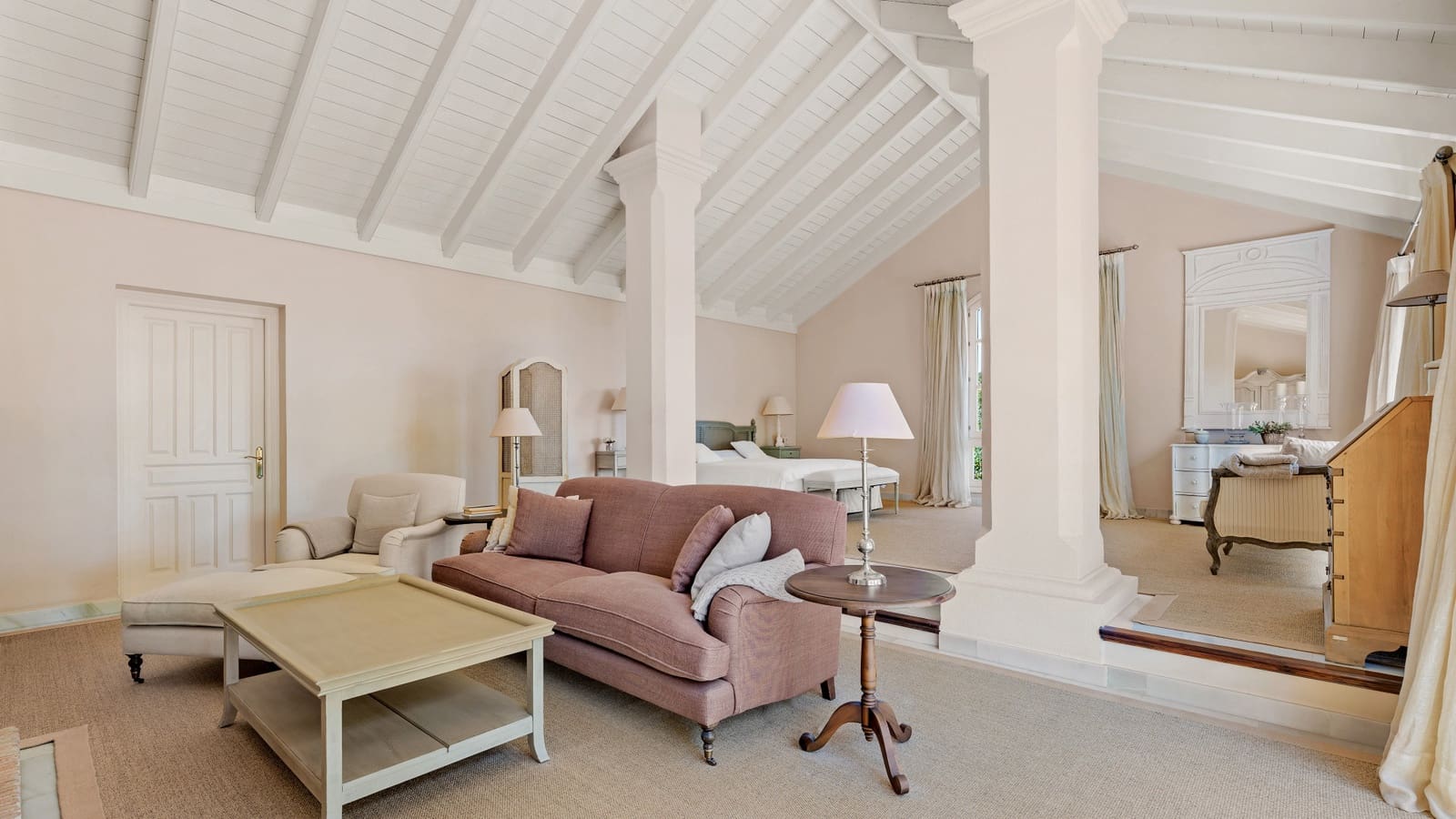 8 bedroom Villa for sale in El Madronal with pool garage - € 9,950,000 (Ref: 8999401)