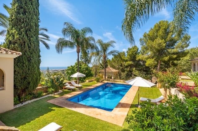 8 chambre Villa/Maison à vendre à El Madroñal, Benahavís avec piscine garage - 9 950 000 € (Ref: 8999401)