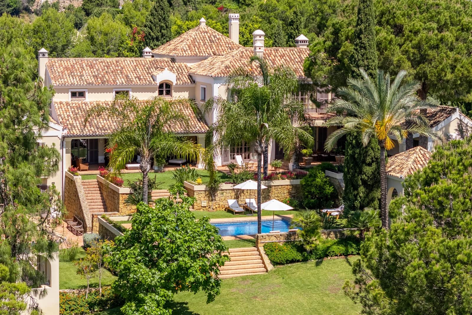 8 bedroom Villa for sale in El Madronal with pool garage - € 9,950,000 (Ref: 8999401)