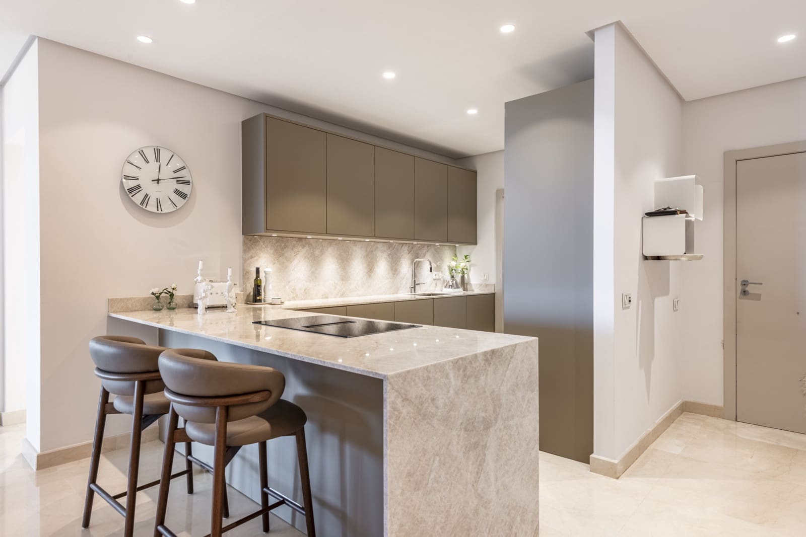 2 slaapkamer Penthouse te koop in Marbella met zwembad garage - € 2.095.000 (Ref: 8999402)