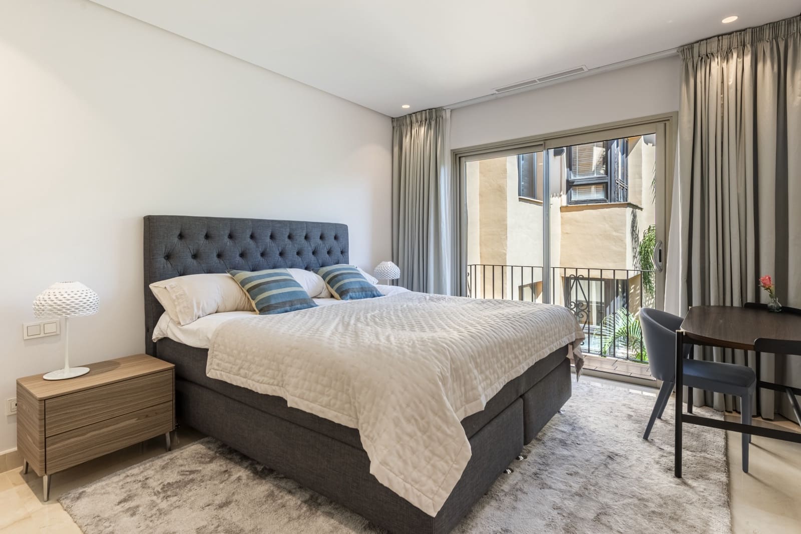 2 slaapkamer Penthouse te koop in Marbella met zwembad garage - € 2.095.000 (Ref: 8999402)