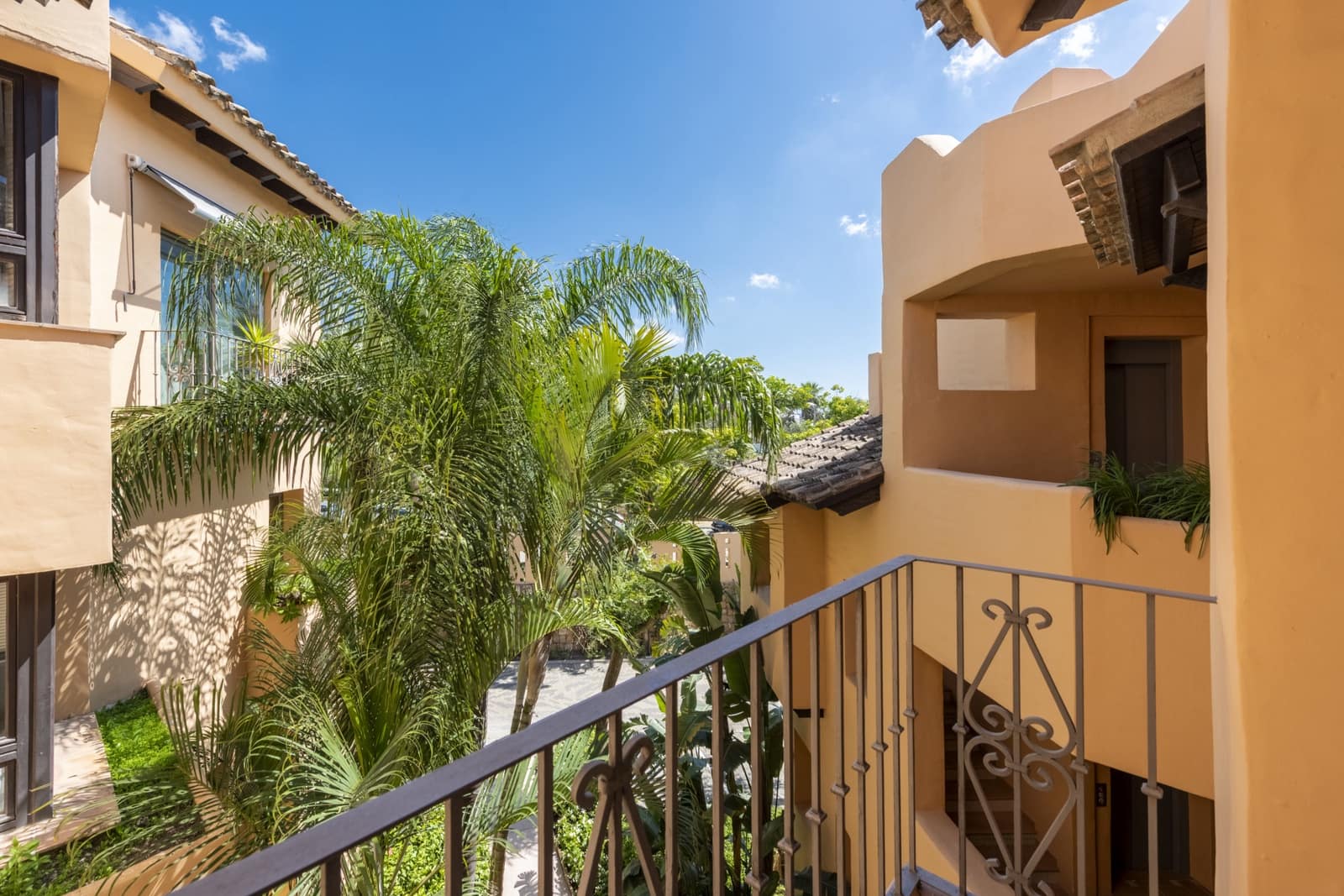 2 slaapkamer Penthouse te koop in Marbella met zwembad garage - € 2.095.000 (Ref: 8999402)