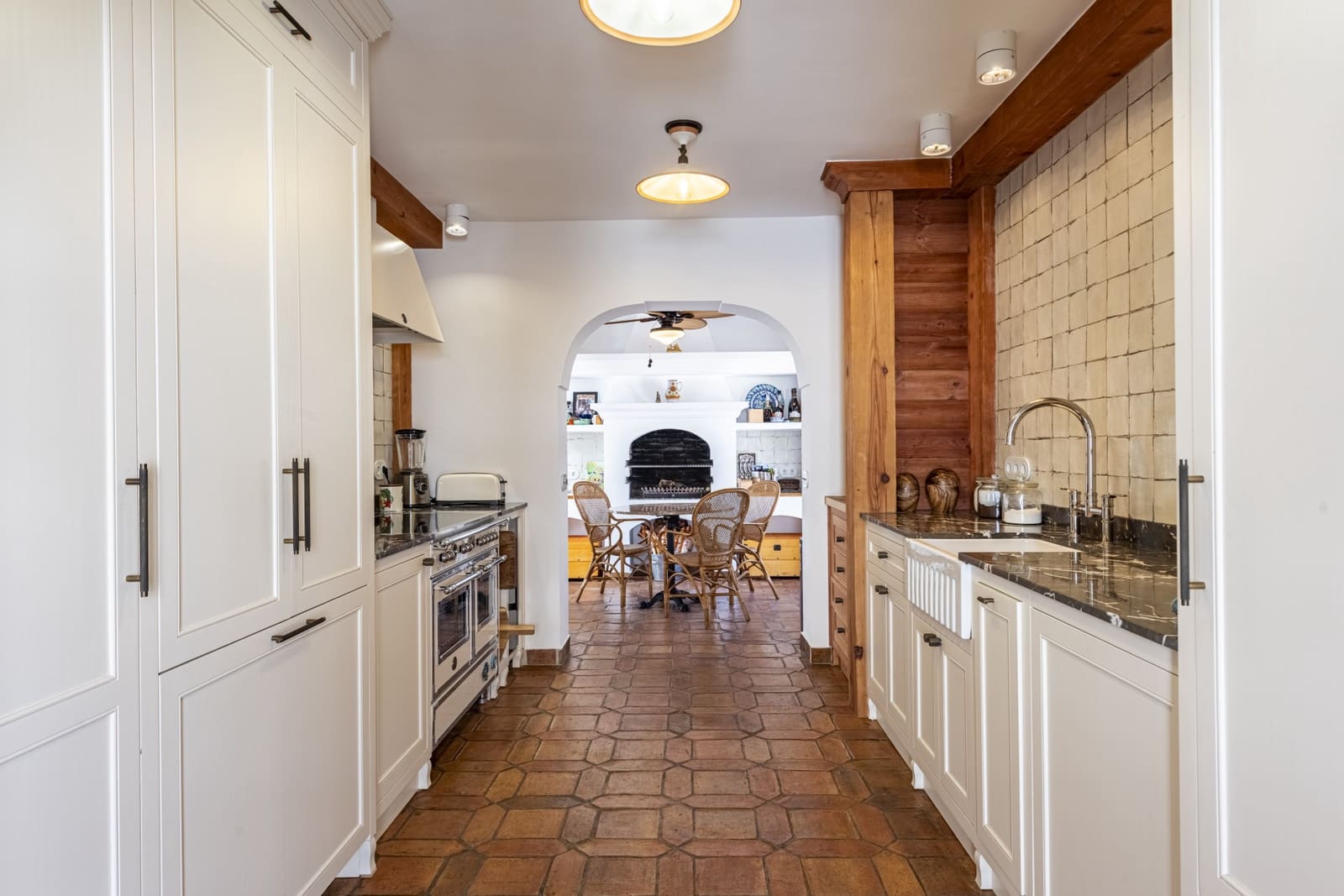 4 bedroom Townhouse for sale in Marbella with pool garage - € 2,490,000 (Ref: 9007598)