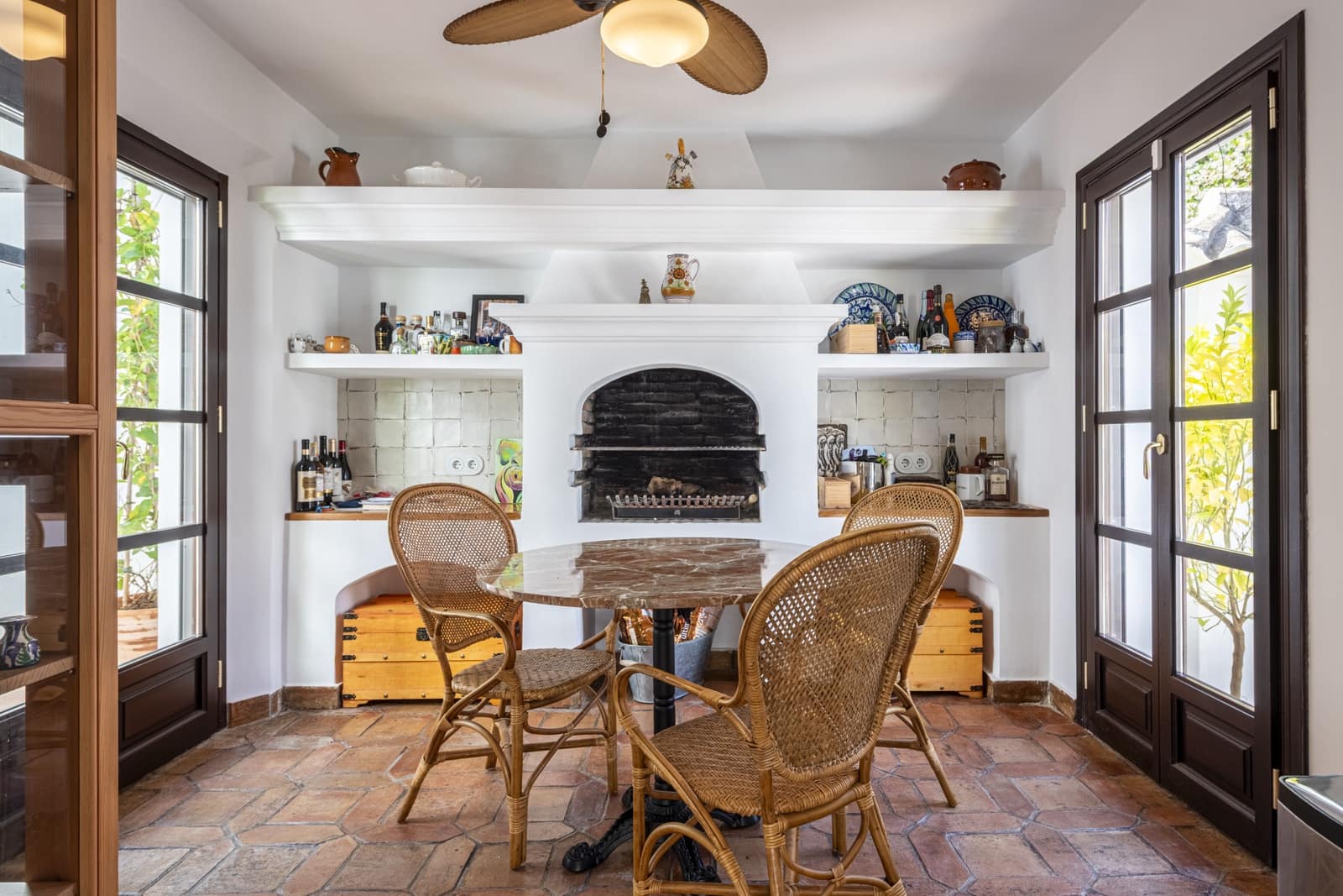 4 bedroom Townhouse for sale in Marbella with pool garage - € 2,490,000 (Ref: 9007598)