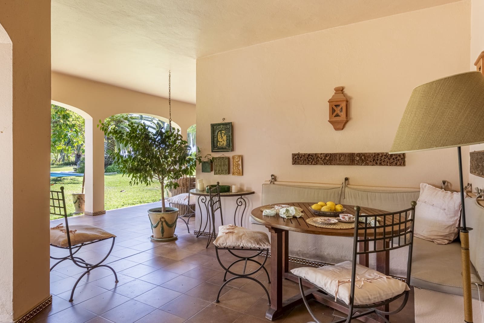 4 bedroom Villa for sale in Benahavis with pool garage - € 3,900,000 (Ref: 9020840)