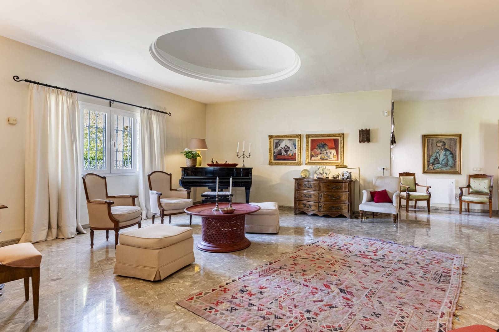 4 bedroom Villa for sale in Benahavis with pool garage - € 3,900,000 (Ref: 9020840)