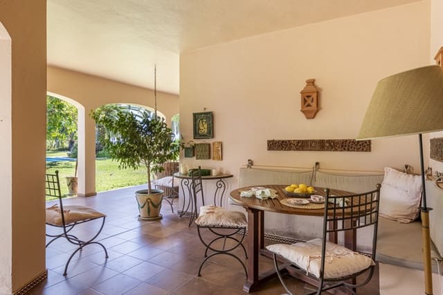 Chalet de 4 habitaciones en Benahavís en venta con piscina garaje - 3.900.000 € (Ref: 9020840)