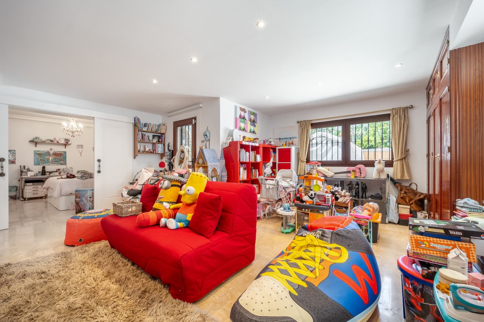 4 bedroom Villa for sale in Marbella with pool garage - € 2,690,000 (Ref: 9029460)