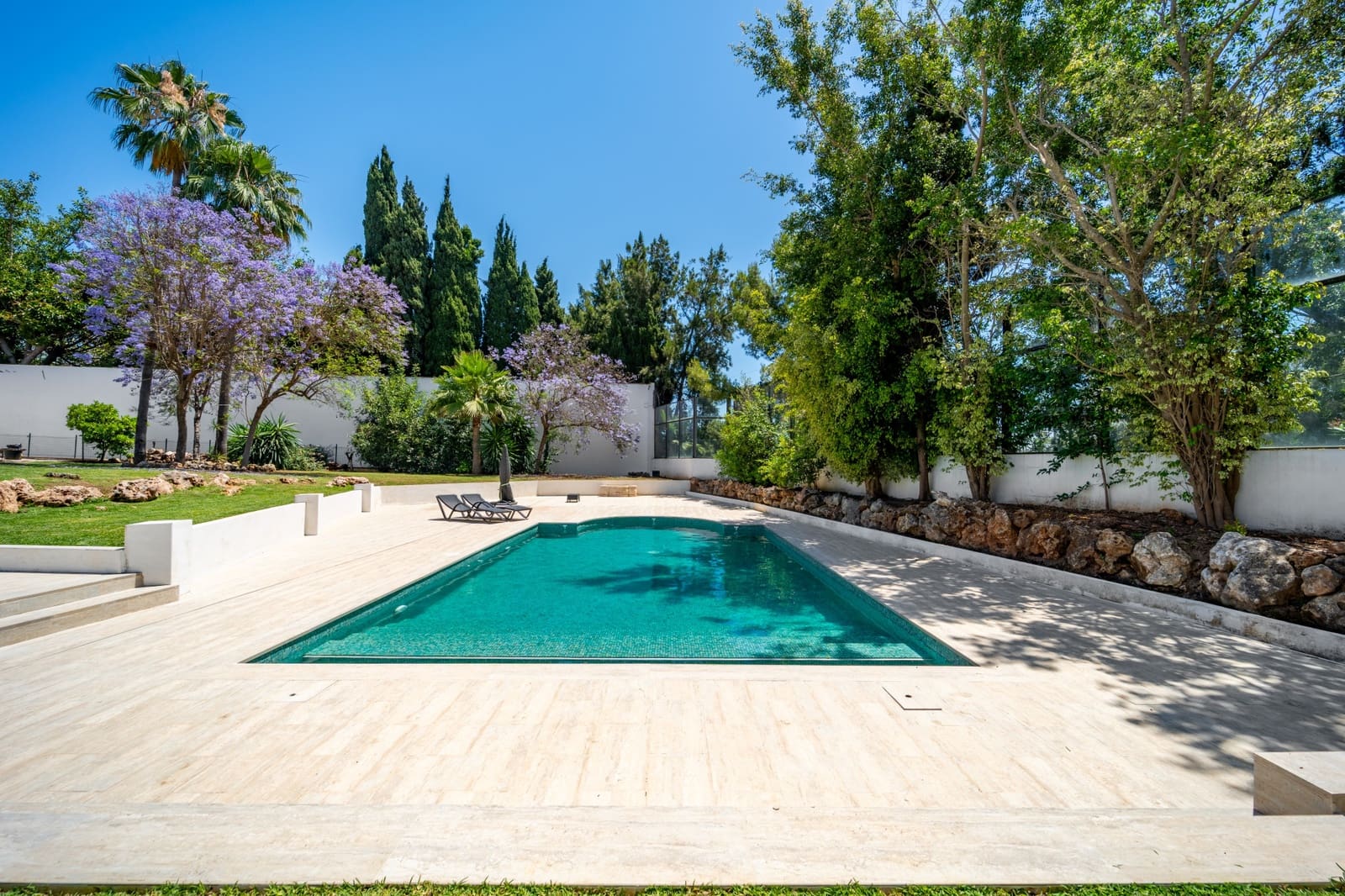 4 bedroom Villa for sale in Marbella with pool garage - € 2,450,000 (Ref: 9029460)