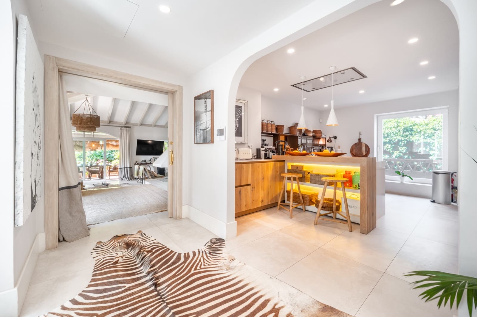 6 Zimmer Ferienvilla in Marbella mit Pool Garage - 8.500 € (Ref: 9036048)