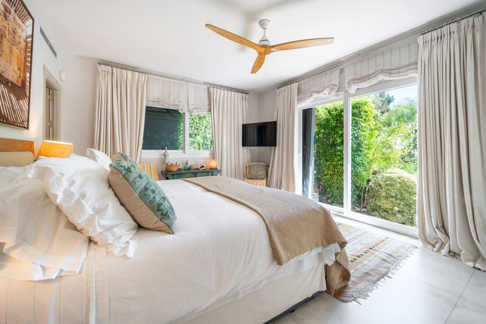 6 Zimmer Ferienvilla in Marbella mit Pool Garage - 8.500 € (Ref: 9036048)