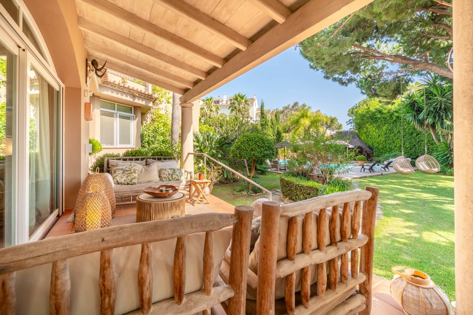 6 Zimmer Ferienvilla in Marbella mit Pool Garage - 8.500 € (Ref: 9036048)