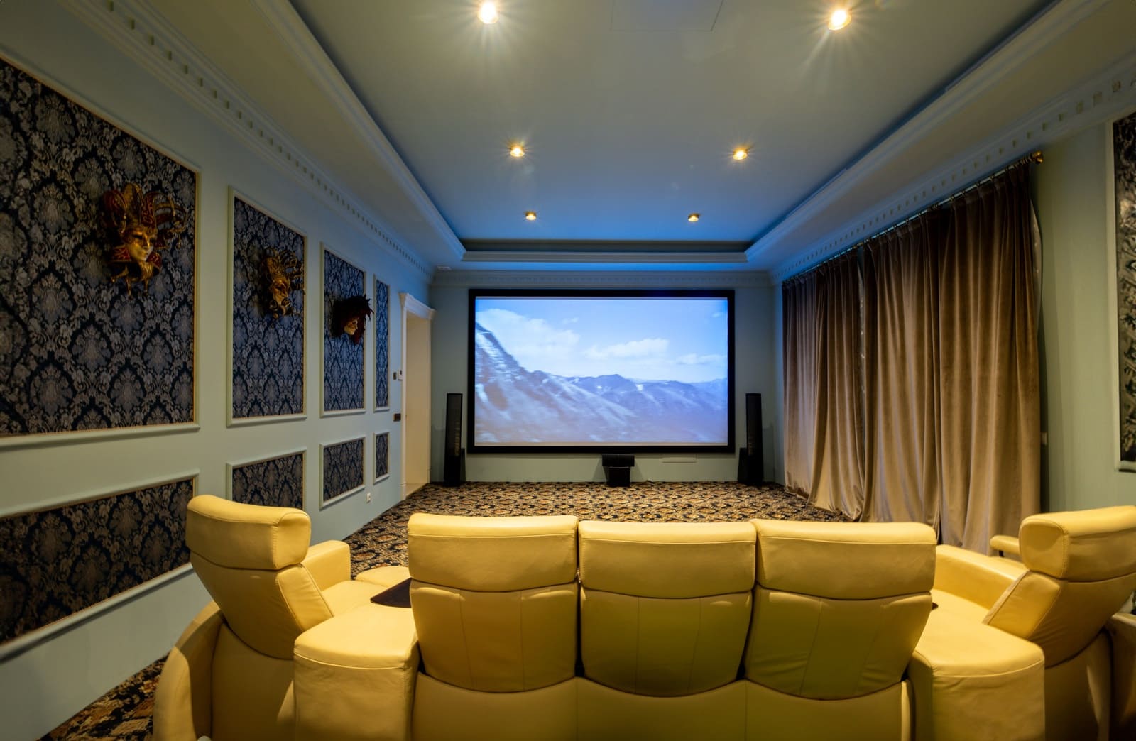 7 bedroom Villa for sale in Marbella with pool garage - € 13,000,000 (Ref: 9042142)