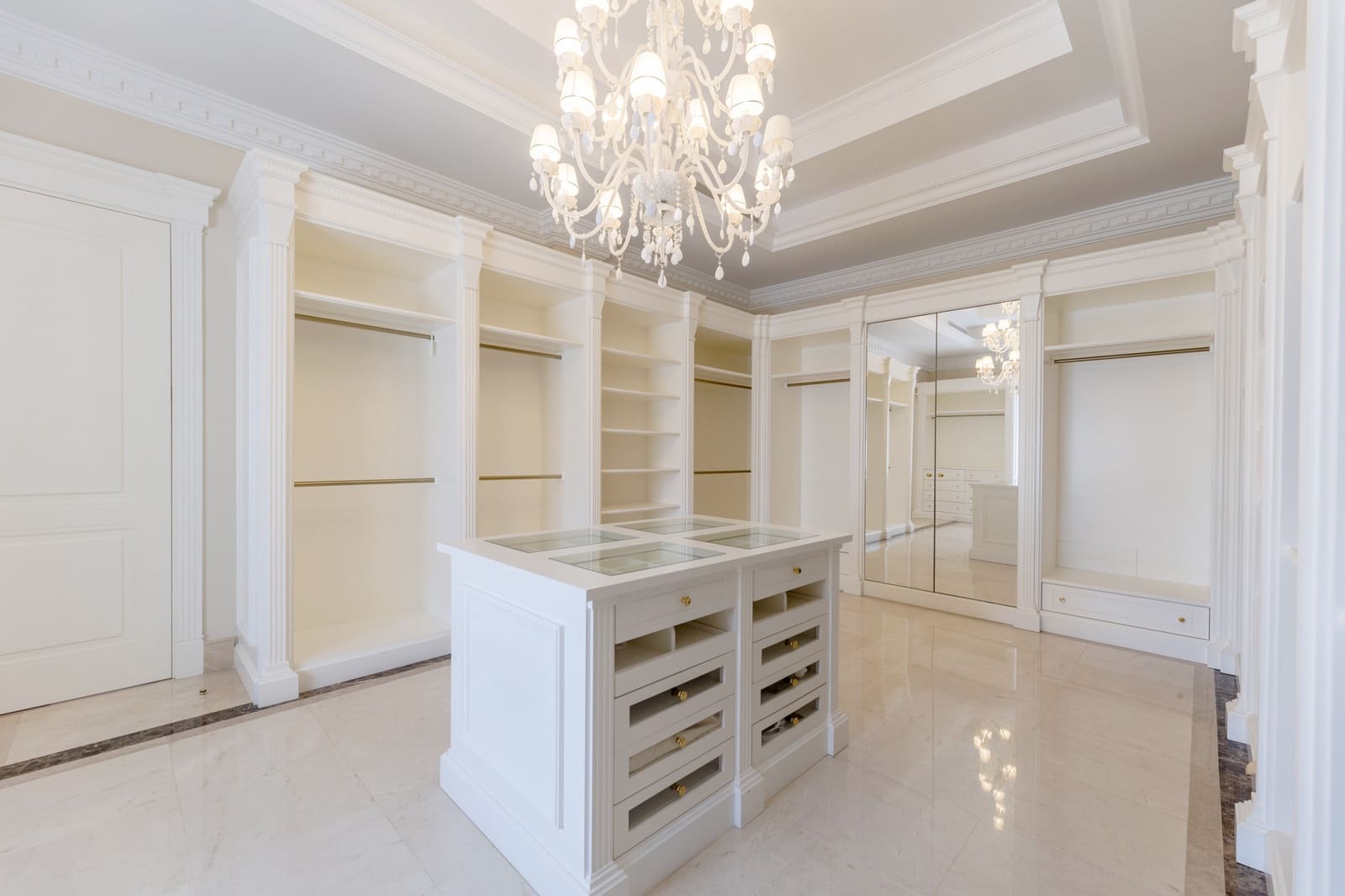 7 bedroom Villa for sale in Marbella with pool garage - € 13,000,000 (Ref: 9042142)