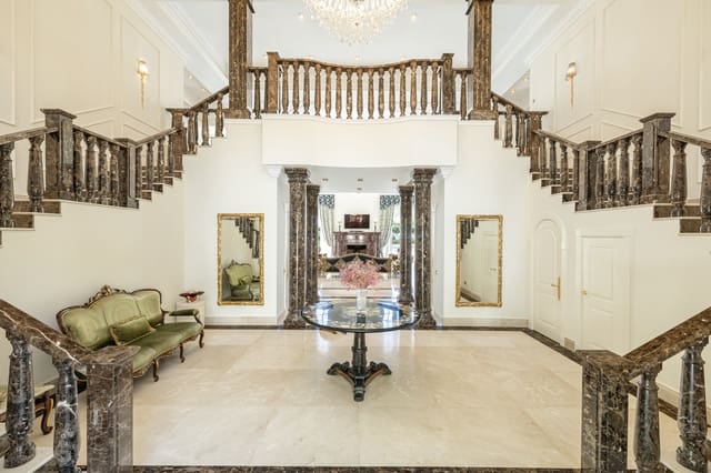 7 bedroom Villa for sale in Marbella with pool garage - € 13,000,000 (Ref: 9042142)