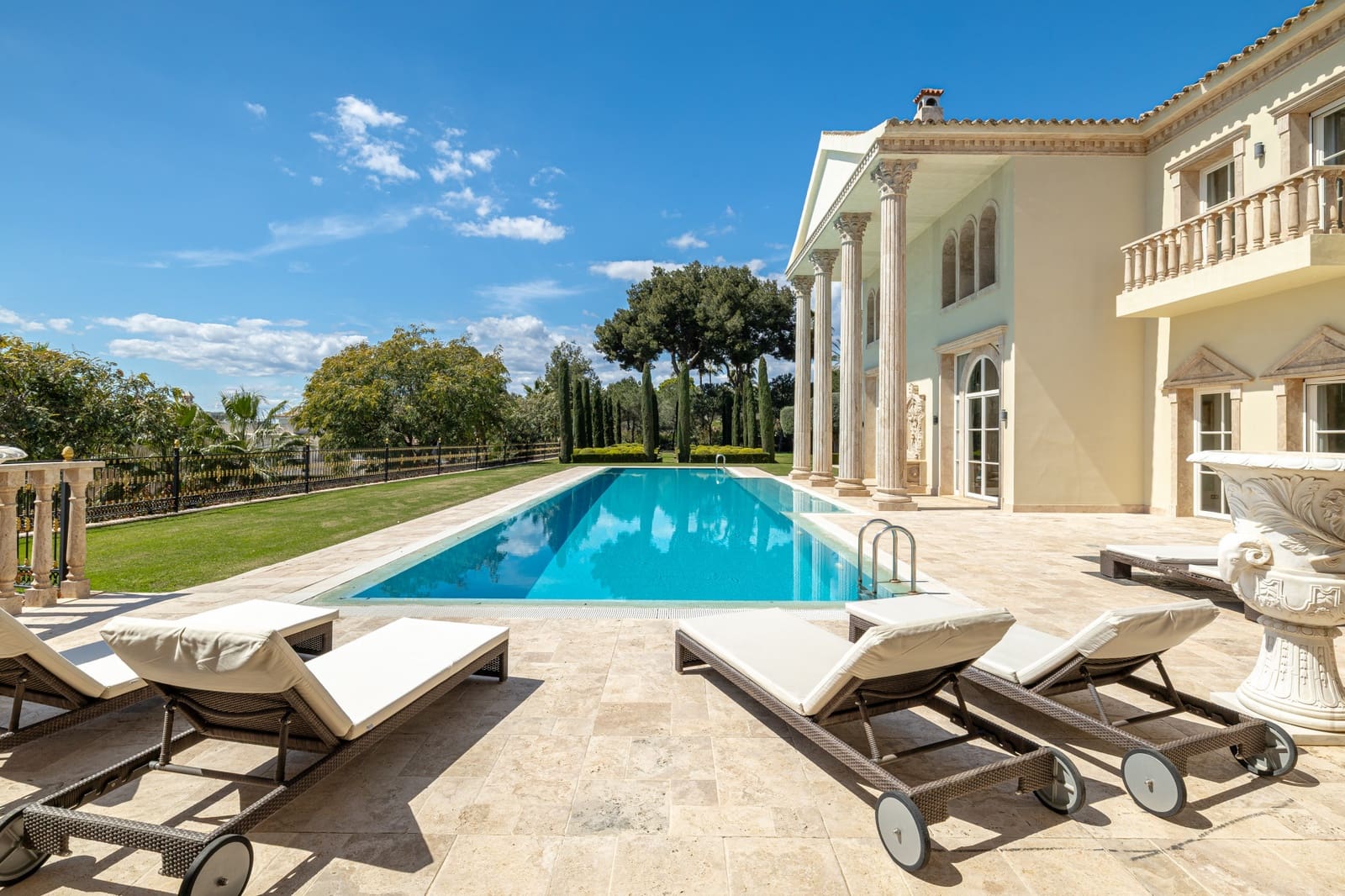 7 bedroom Villa for sale in Marbella with pool garage - € 13,000,000 (Ref: 9042142)