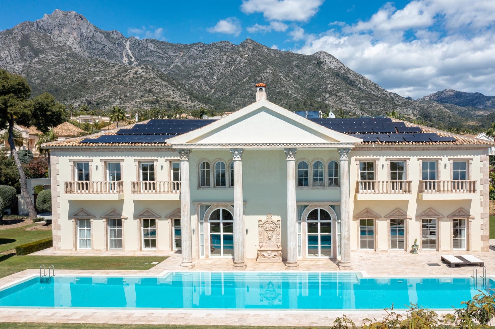 7 bedroom Villa for sale in Marbella with pool garage - € 13,000,000 (Ref: 9042142)