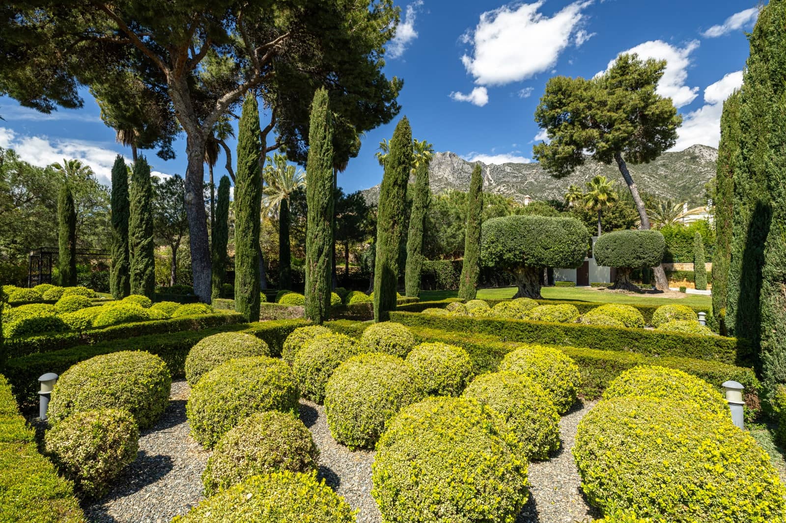7 bedroom Villa for sale in Marbella with pool garage - € 13,000,000 (Ref: 9042142)