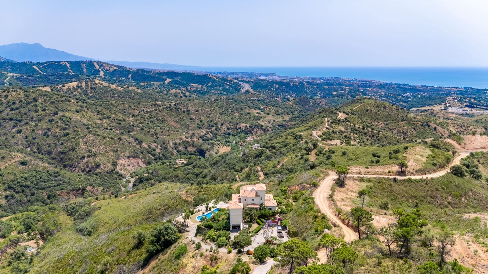 7 slaapkamer Villa te koop in Estepona met zwembad garage - € 2.500.000 (Ref: 9042144)