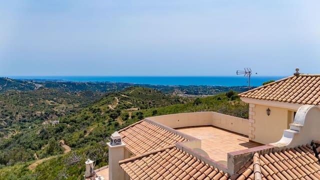 7 camera da letto Villa in vendita in Altos de Estepona, Estepona con piscina garage - 2.100.000 € (Rif: 9042144)