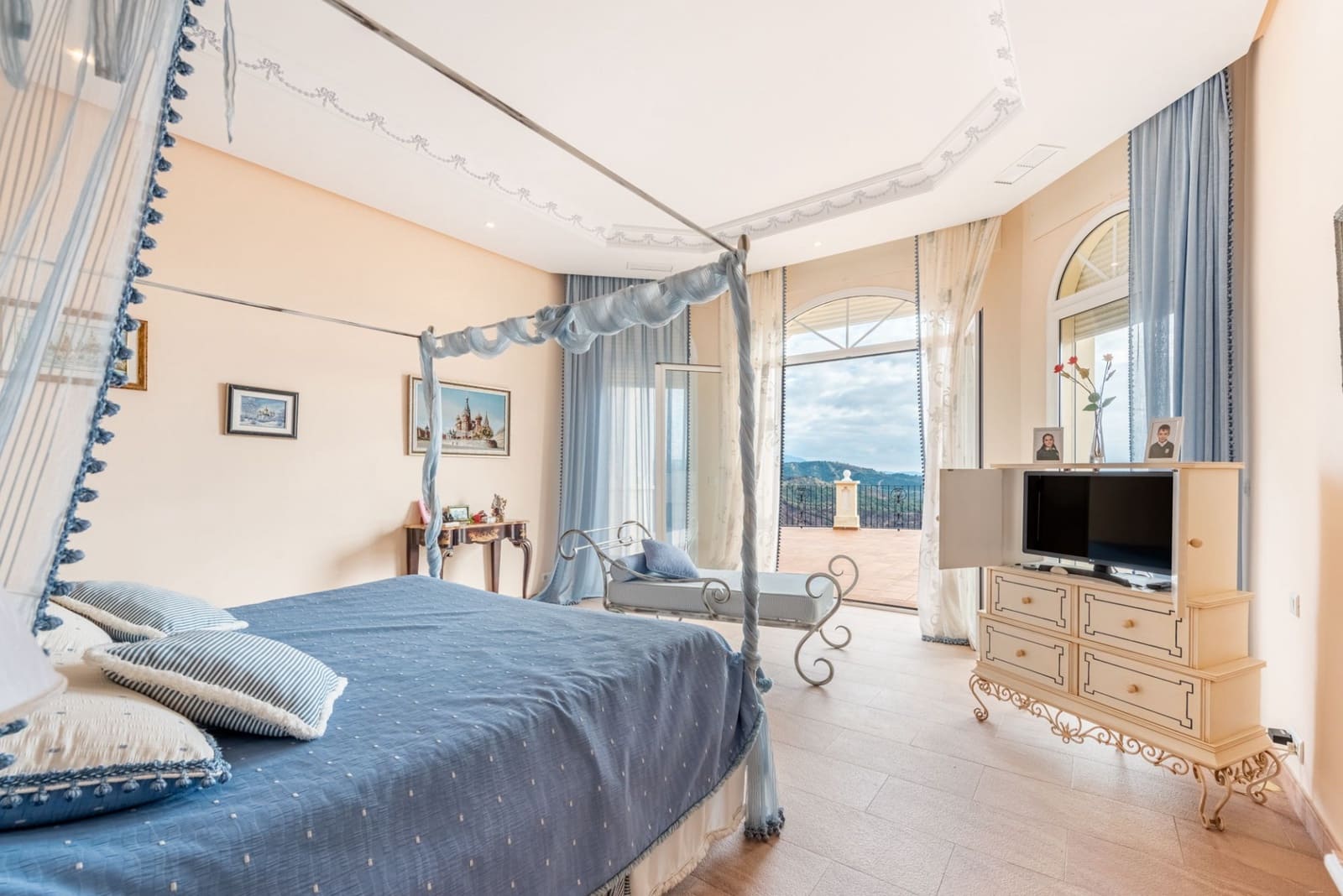 7 chambre Villa/Maison à vendre à Estepona avec piscine garage - 2 100 000 € (Ref: 9042144)