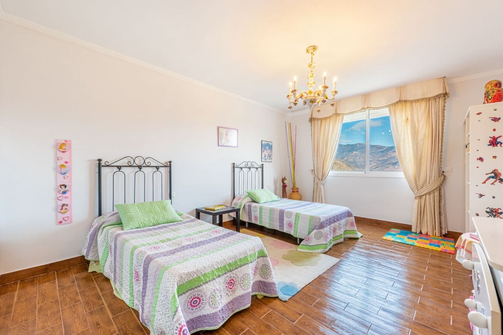 7 chambre Villa/Maison à vendre à Estepona avec piscine garage - 2 100 000 € (Ref: 9042144)