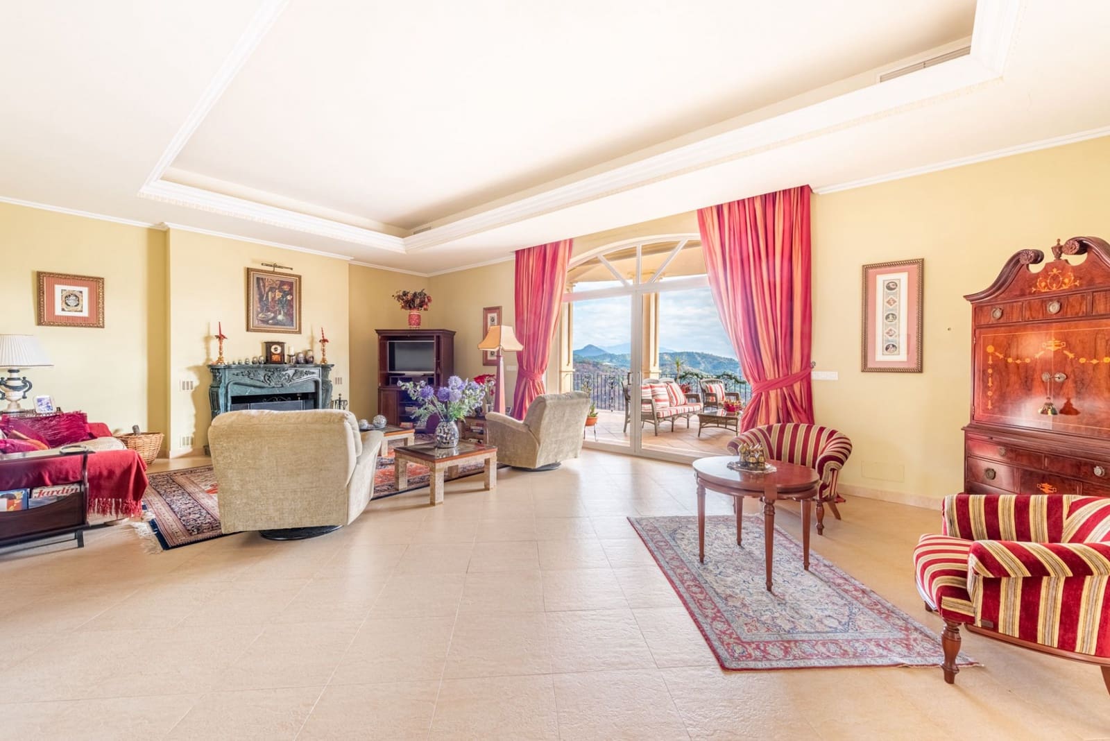 7 chambre Villa/Maison à vendre à Estepona avec piscine garage - 2 100 000 € (Ref: 9042144)