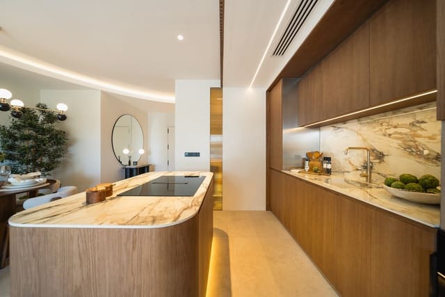 3 chambre Appartement à vendre à Marbella avec piscine garage - 1 350 000 € (Ref: 9042145)