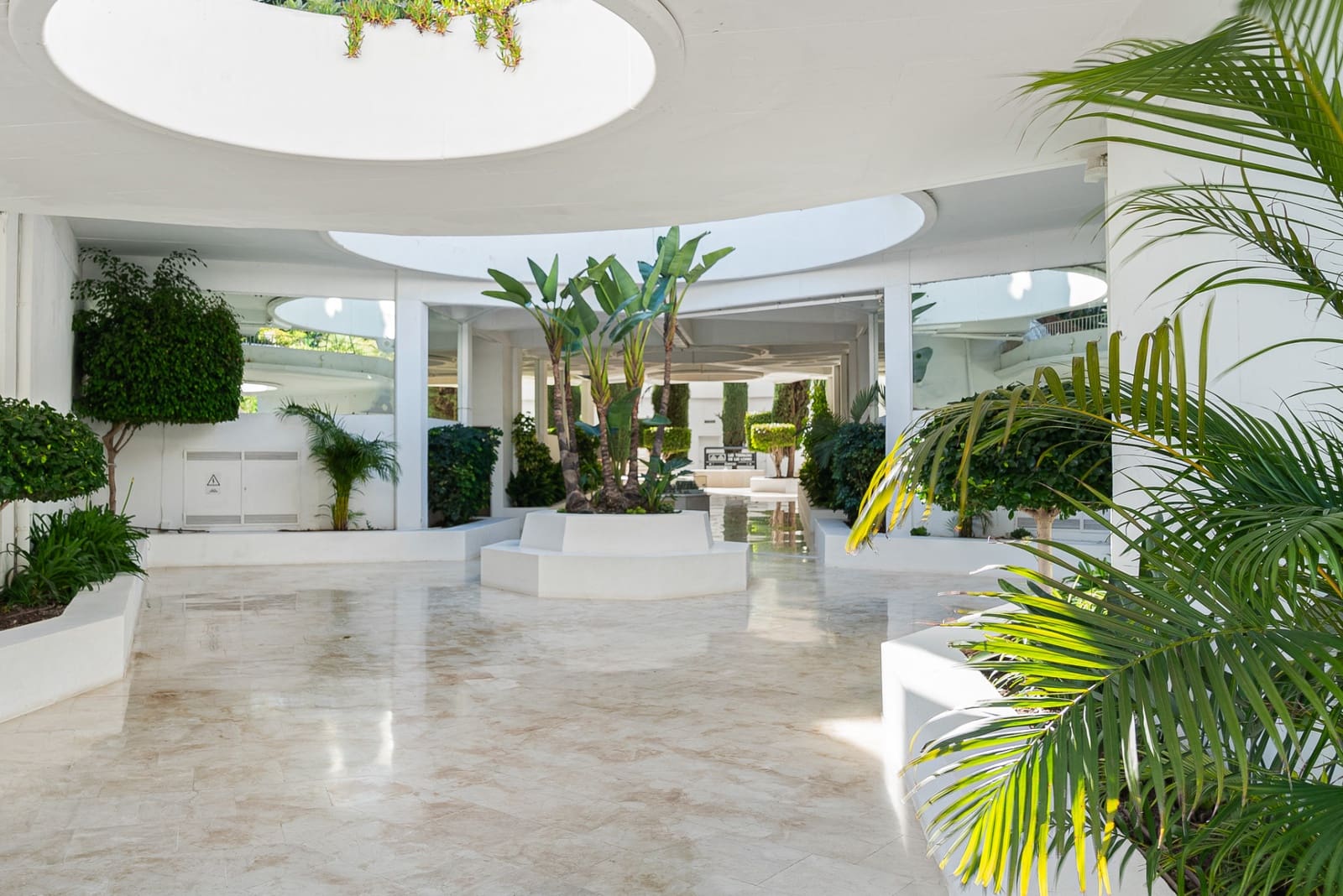 3 chambre Appartement à vendre à Marbella avec piscine garage - 1 350 000 € (Ref: 9042145)