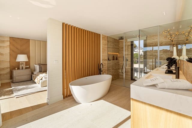 6 Zimmer Villa zu verkaufen in Nueva Andalucia, Marbella mit Pool Garage - 8.650.000 € (Ref: 9065114)