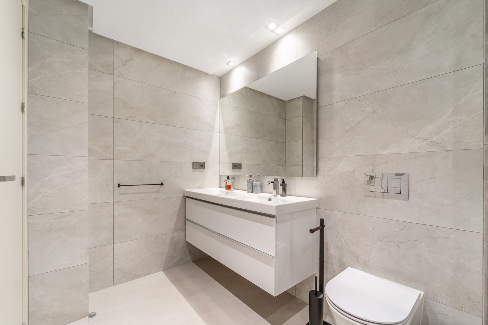 3 soveværelse Penthouse til salg i La Quinta med swimmingpool garage - € 1.150.000 (Ref: 9073303)