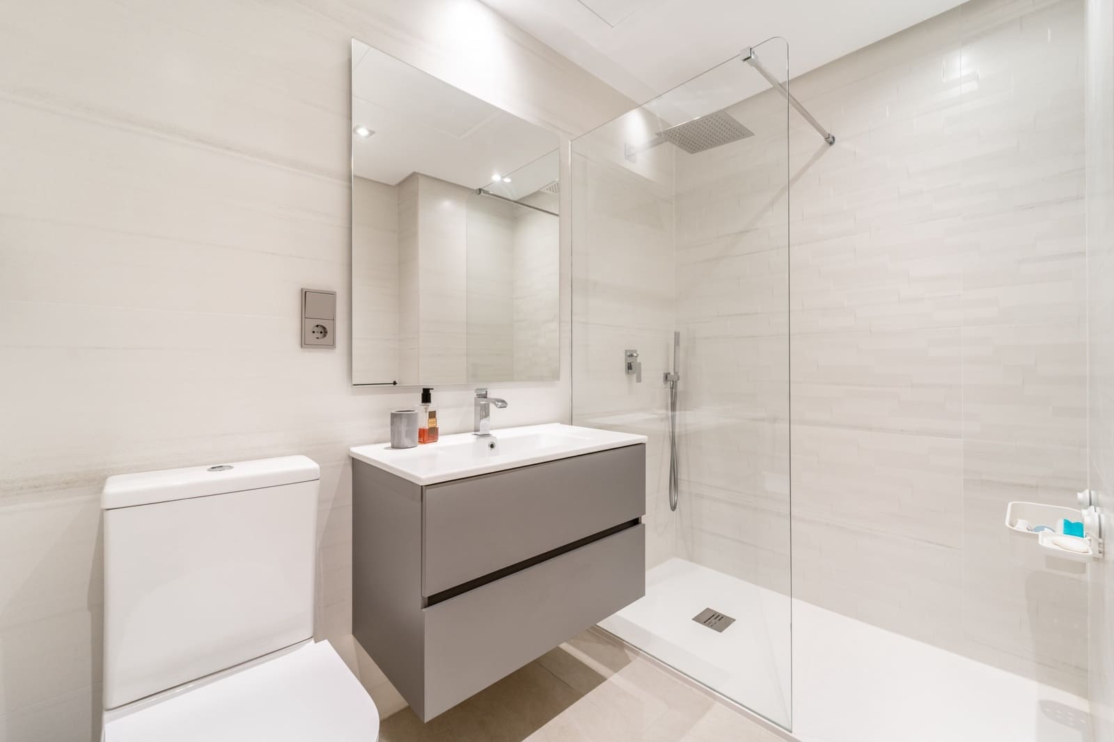 3 soveværelse Penthouse til salg i La Quinta med swimmingpool garage - € 1.150.000 (Ref: 9073303)